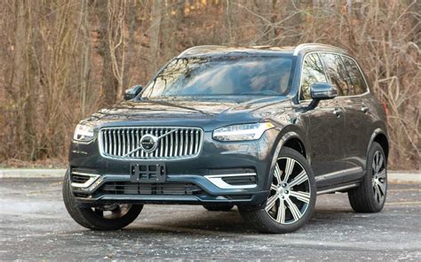 Comparison Volvo Xc60 T8 R Design Hybrid 2019 Vs Volvo Xc90