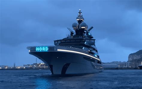 AZZAM Yacht - The World's Biggest Superyacht is 180m Long