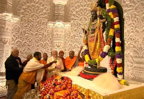 Ram Mandir Pran Pratishtha Live राम मंदिर के गर्भगृह में विराजमान हो