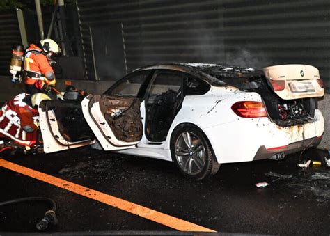 Stadt St Gallen Sg Bmw In Vollbrand Geraten Niemand Verletzt