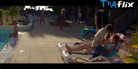Juliet Lemonnier Breasts Bikini Scene In Le Loup Et La Chatte Tnaflix