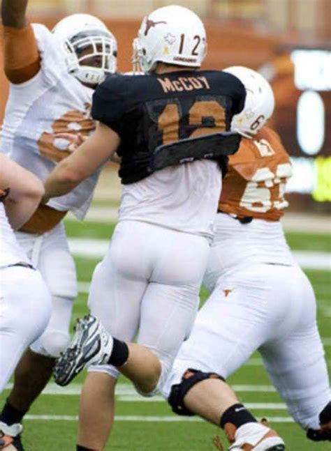 PERFECTION Colt McCoy, Texas Longhorns | American football players, Cute football players ...