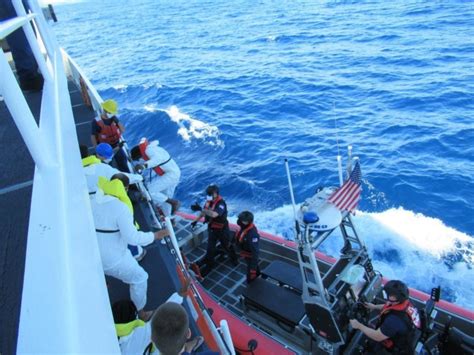 U S Coast Guard Returns 12 Would Be Illegal Migrants Back To Dominican