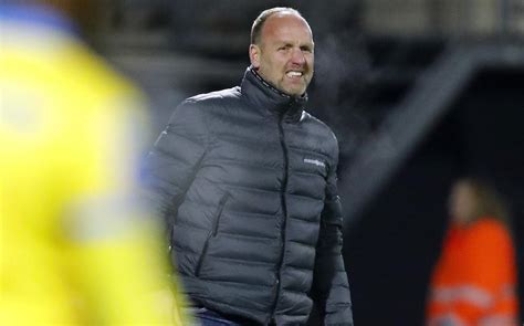 Trainer Dick Lukkien Looft De Spirit Van FC Emmen Maar Ziet Voldoende