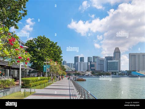 Waterfront Promenade At One Fullerton Marina Bay Singapore City