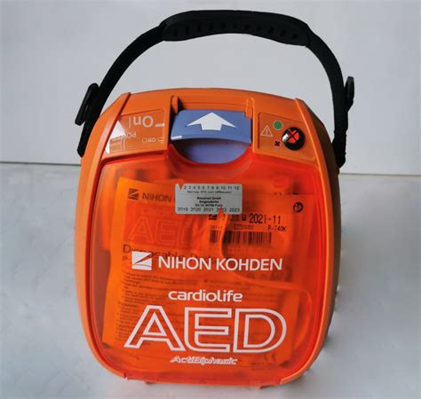 Secondhand Nihon Kohden Cardiolife AED 3100 AED Defibrillator Medbidding