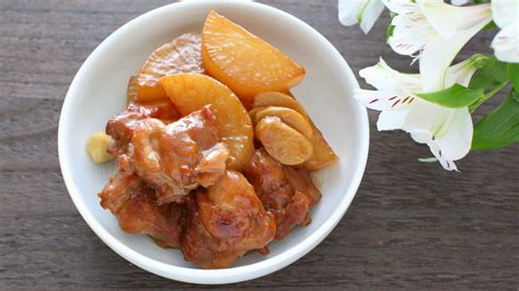 鶏肉と大根の煮物の簡単レシピ。ご飯がすすむ人気おかずの作り方！ やまでら くみこ のレシピ