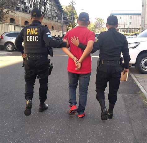 Pnc De Guatemala On Twitter Otro Capturado Con Pistola Ilegal En La