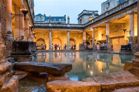 Top 10 Fun Facts About the Roman Baths - Discover Walks Blog