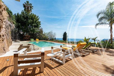 Villa De Chambres De Luxe En Vente Roquebrune Cap Martin Provence