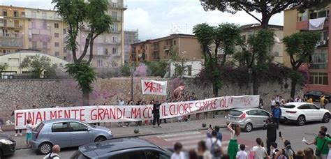 Salerno Festa Di Fine Anno Alla Matteo Mari La Scuola Diventa Come La