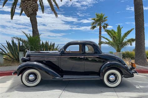 1936 Dodge Sedan