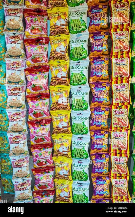 Food packets hi-res stock photography and images - Alamy