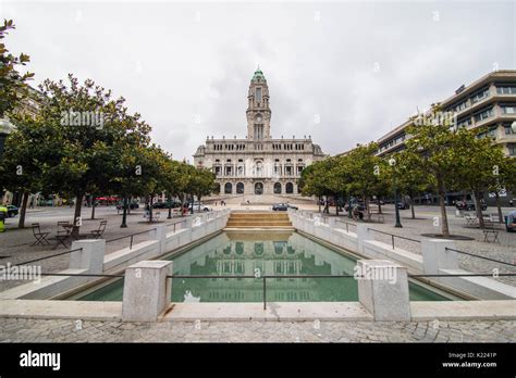 Avenida Dos Aliados And Porto City Hall Camara Municipal Do Porto Stock