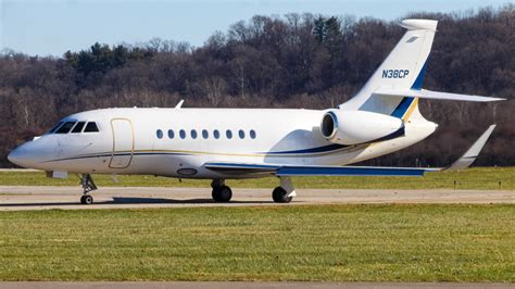 N38CP PRIVATE Dassault Falcon 2000EX By Mitchell Roetting