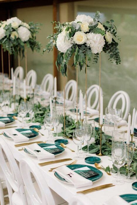 The 35 Best Emerald Green Wedding Decor Ideas For Your Day