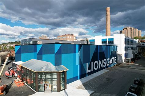 Lionsgate Studios Debuts 500,000-Square-Foot Production Facility in ...