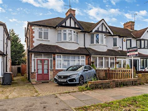 3 Bed End Terrace House For Sale In Rickmansworth Road Pinner Ha5 £