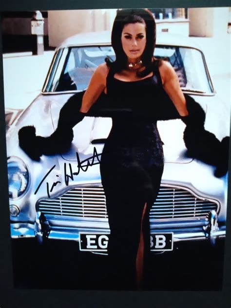 James Bond 007 Tomorrow Never Dies Teri Hatcher Paris Carver With Aston Martin Db5