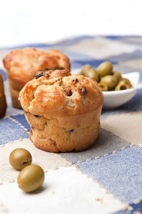 Recette Mini Cakes Aux Olives Noires Et Vertes Marie Claire