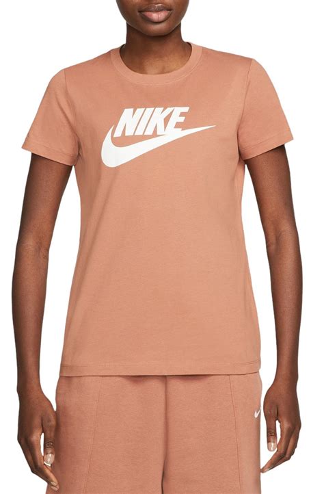 Nike Sportswear Essential T Shirt Bv6169 215 Shiekh