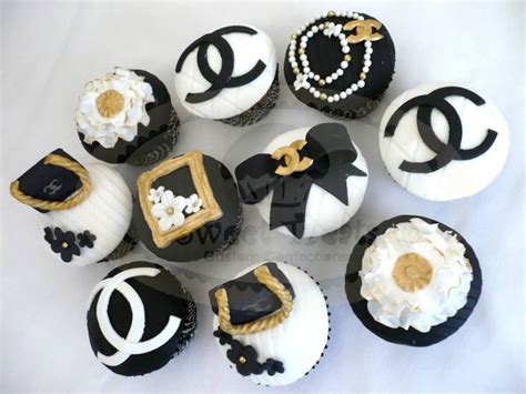 Pin By Renelyn Mendoza On Quick Saves Chanel Cupcakes Chanel Cake