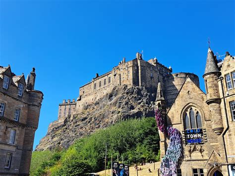 Edinburgh Castle From Grassmarket Tom Bendall Flickr