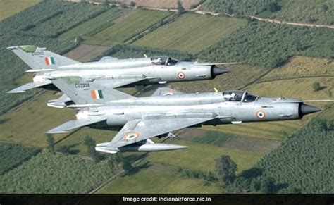 राजस्थान में Mig 21 हादसे के बाद वायुसेना ने इसके बेड़े की उड़ान पर