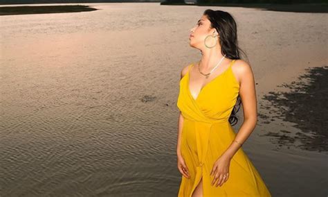 Model Priyanka Jain Hot Pics At Beach In Pondicherry Gallery