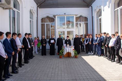 Premierea Elevilor La Seminarul Teologic Din Tulcea