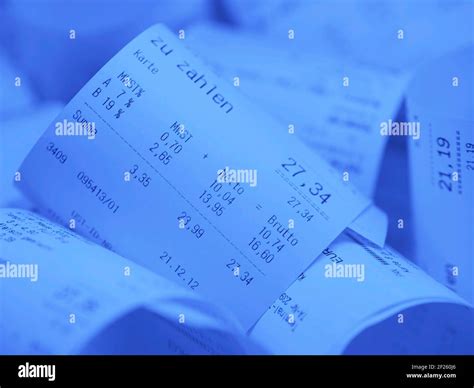 Cash Receipt Hi Res Stock Photography And Images Alamy