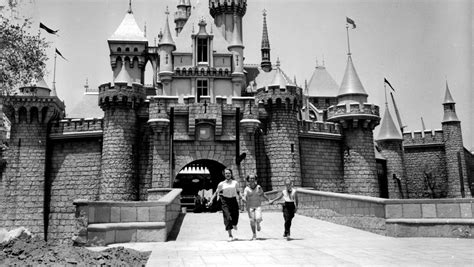 Disneyland Opening Day What The Park Looked Like In 1955