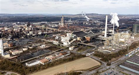 Dillinger Hütte und Saarstahl Saar Stahlindustrie Ruhe vor dem Sturm