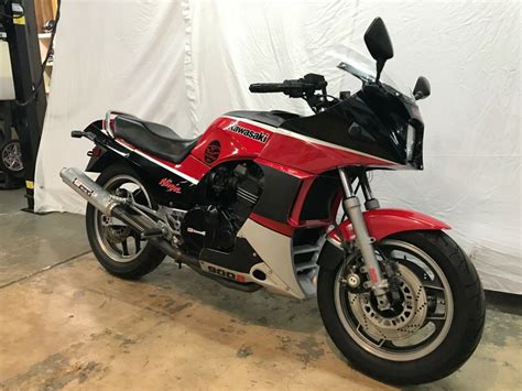 20200525 1985 Kawasaki Gpz900r Ninja Right Front Rare Sportbikesforsale