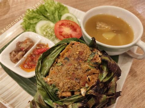 Peringkat 2 Restoran Tempat Makan Masakan Bali Enak Di Pluit Di