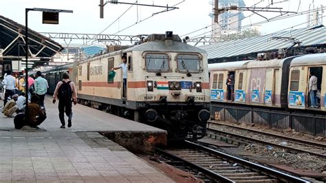 12165 Lokmanya Tilak Terminus Gorakhpur SF Express Departing From