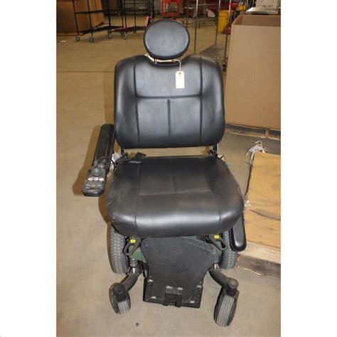 Quantum Edge Hd Motorized Wheelchair Property Room