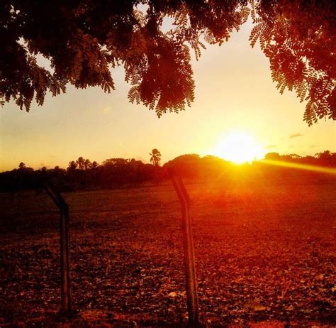 Tente Sei lá tem sempre um pôr do sol esperando para ser visto