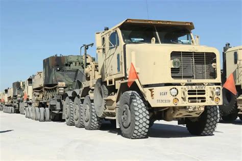 Oshkosh Defense Signs Contract To Upgrade Us Armys Heavy Transporters Defense News December