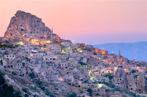 トルコ カッパドキア地方ネヴシェヒルの日没の風景 トルコの風景 Beautiful 世界の絶景 美しい景色