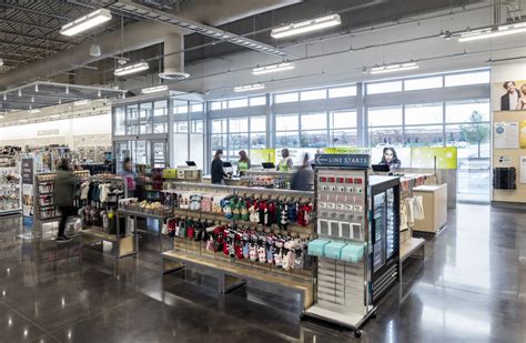 Retail Design Innovation For Nordstrom Rack By Mg Architects