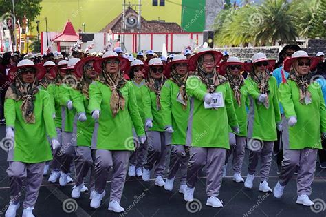 People Are Marching Baris Berbaris To Celebrate Indonesia S