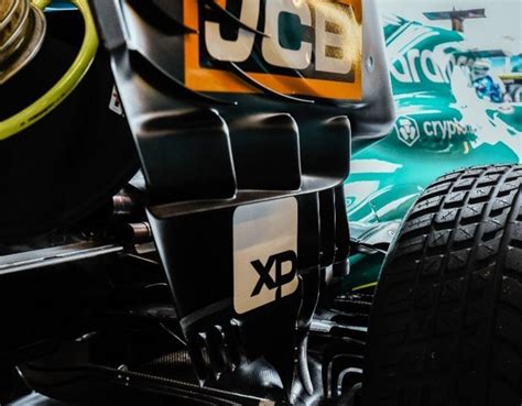 Xp Xpbr Se Torna Patrocinadora Da Aston Martin Na F Bp Money