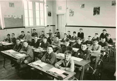 Photo De Classe Cours Moyen De 1962 Ecole Saint Jean Pont A Mousson