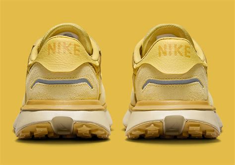 El Nike Phoenix Waffle Aparece En El Nuevo Colorway University Gold