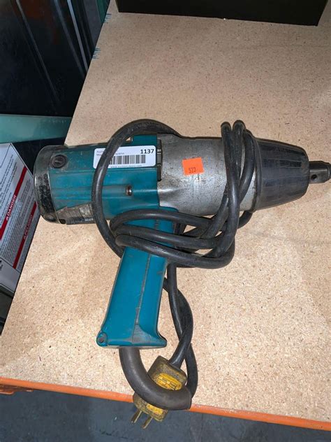 Makita 120v Impact Wrench Corded A D Auction Depot Inc