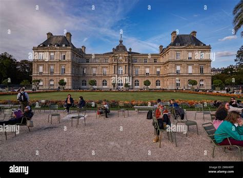 The Luxembourg Palace in The Jardin du Luxembourg or Luxembourg Gardens ...