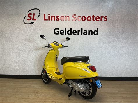 Vespa Sprint Km H Geel Linsen Scooters Gelderland