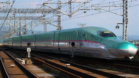 Did You Smile Today ?: New Shinkansen Series E5 : Hayabusa bullet train in 2011