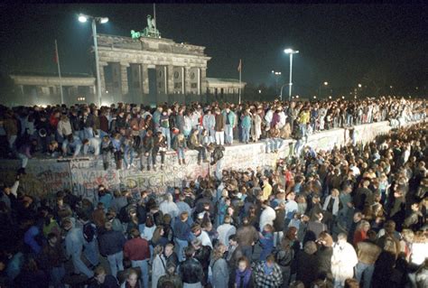 Historiekanon Berlinmurens Fald Faktalink